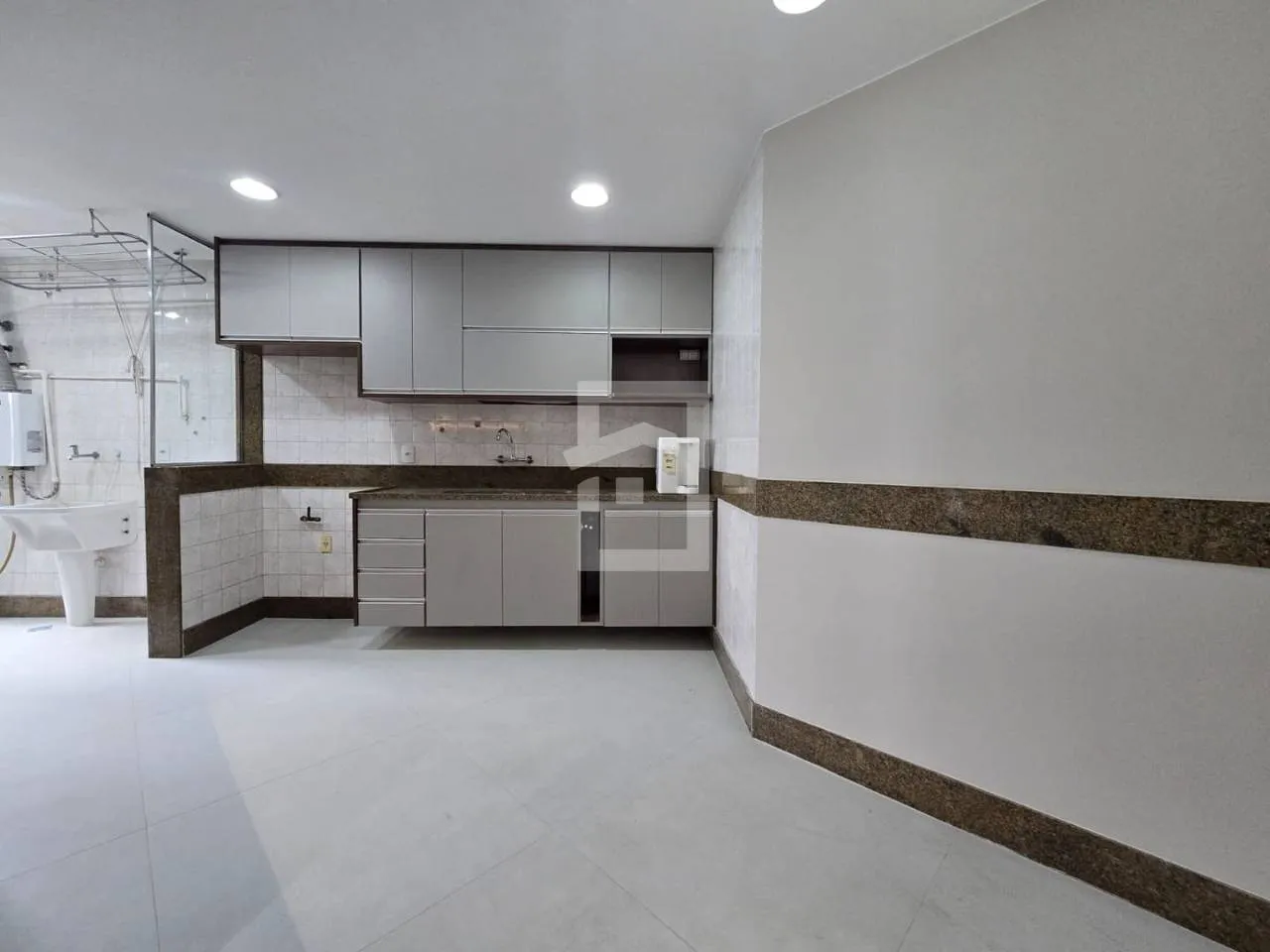 Ванна та 3 спальні: квартира 193 м² — photo 7