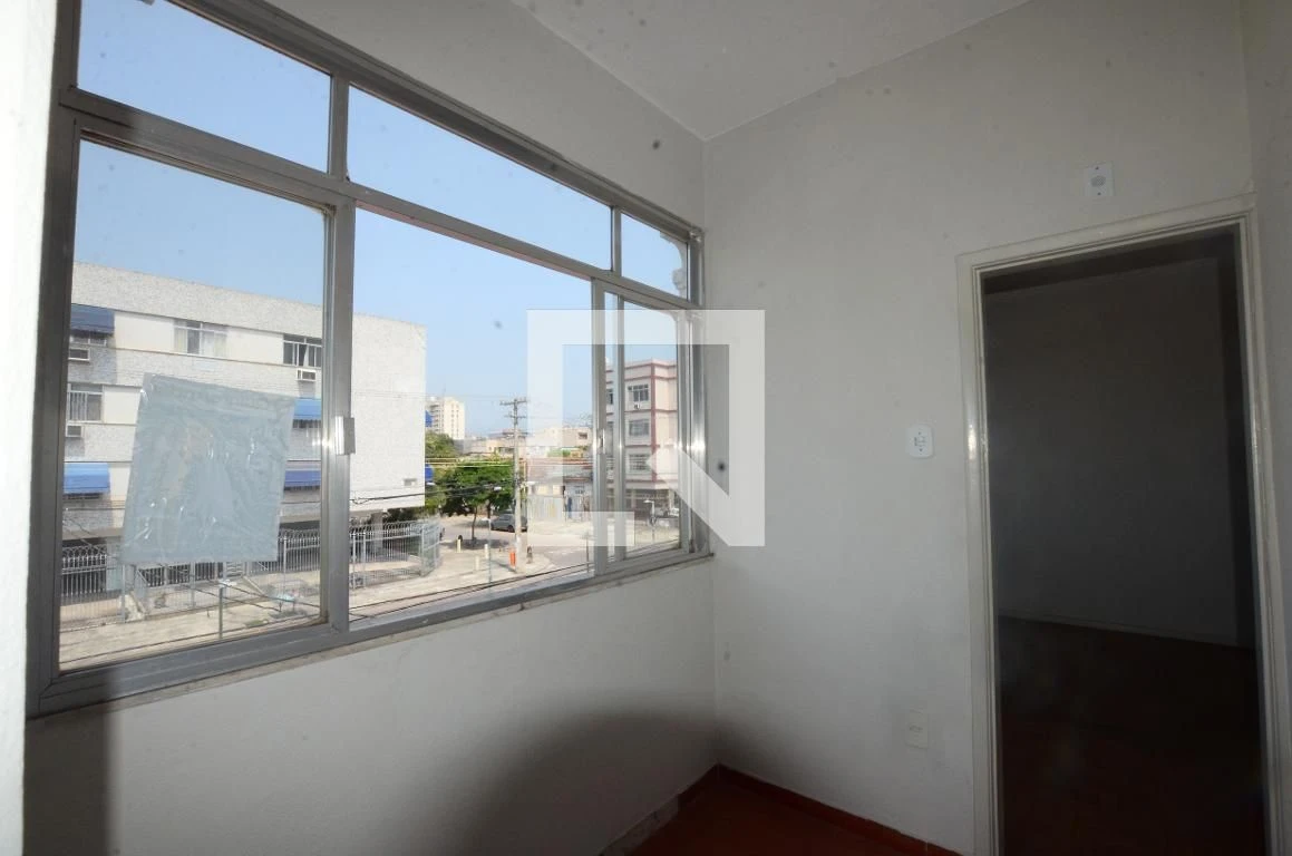Rental apartment with 2 bedrooms and 1 bathroom — photo 35