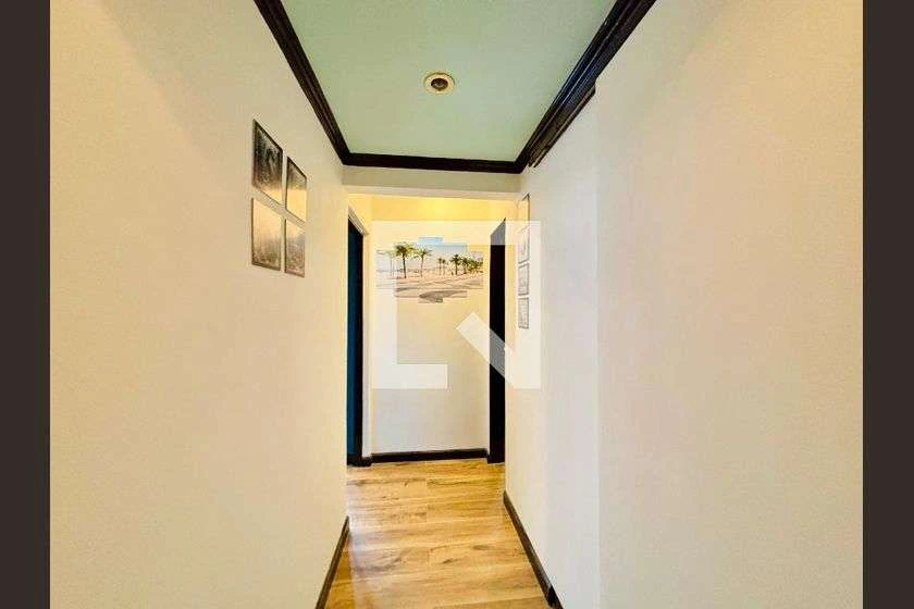 Apartamento de 1 dormitorio de 30 m² con balcón acristalado — photo 9