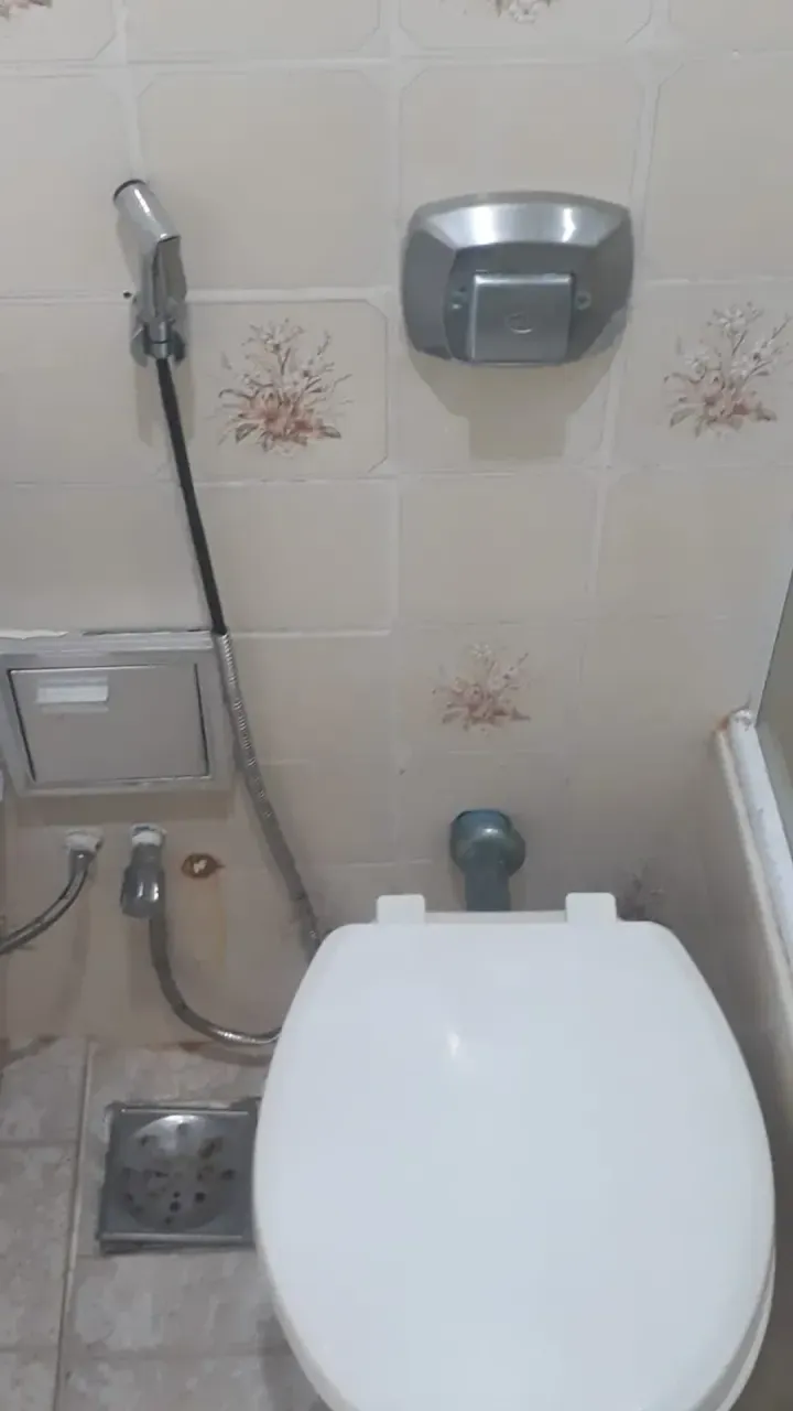1-bedroom apartment with balcony, tiled throughout — photo 6