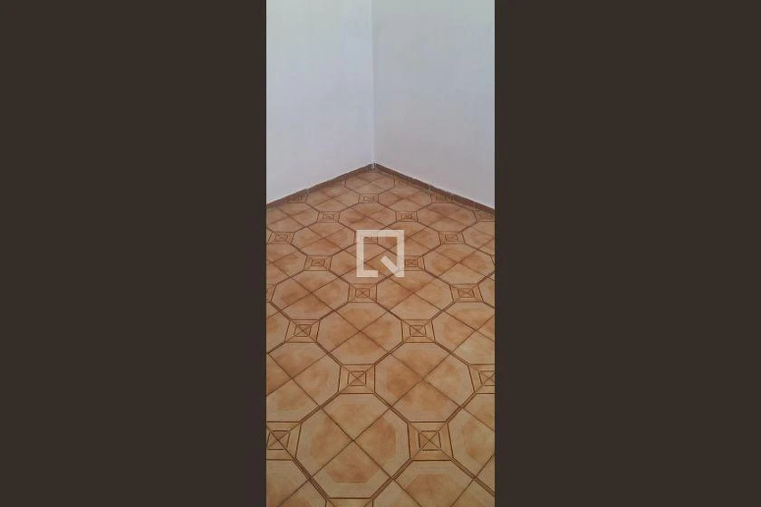 Apartamento para aluguel com 2 quartos e 1 banheiro — photo 3