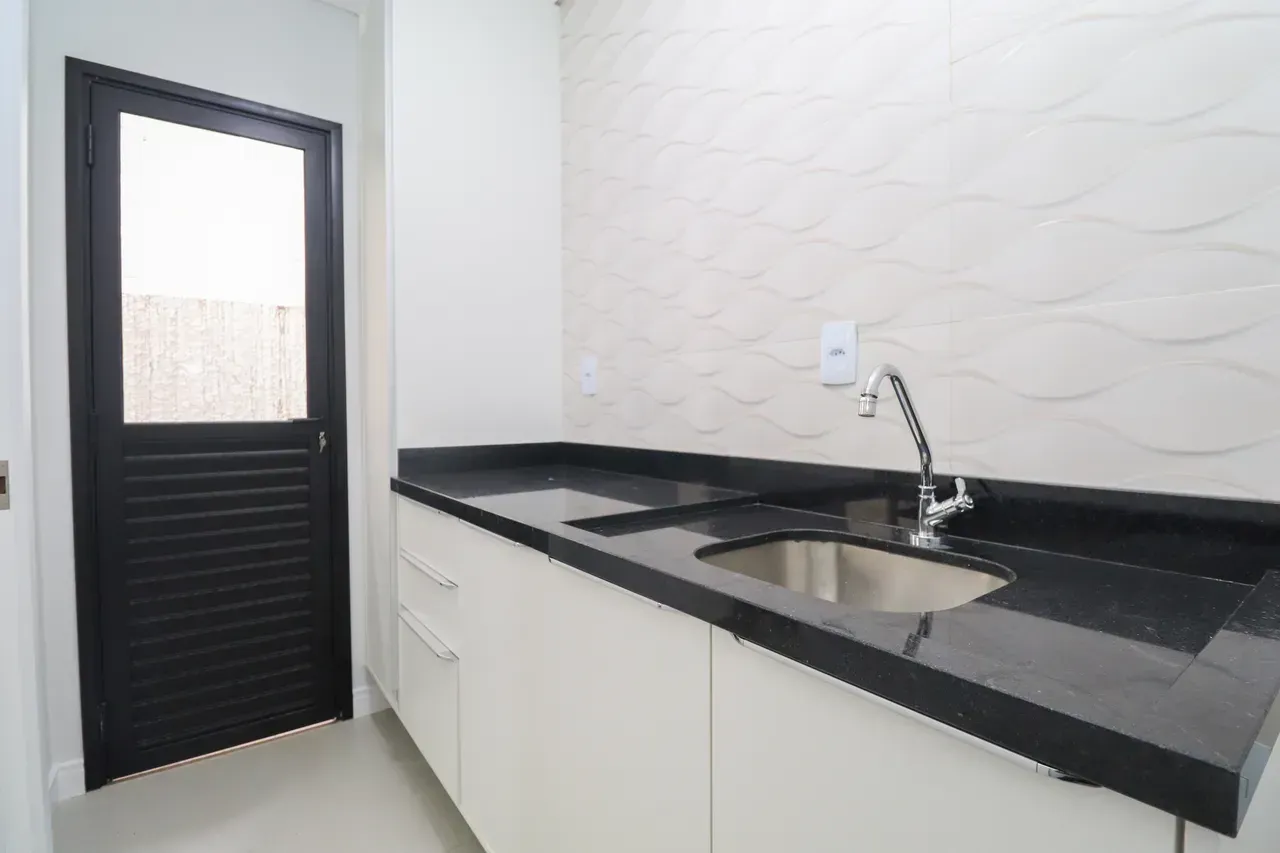 Condominium house for rent with 285 m², 3 bedrooms — photo 3