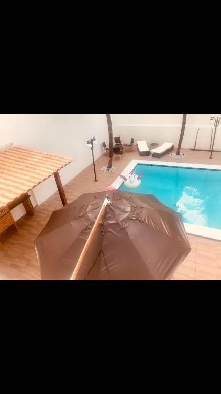 Furnished 6-bedroom house with pool and private garden — photo 26