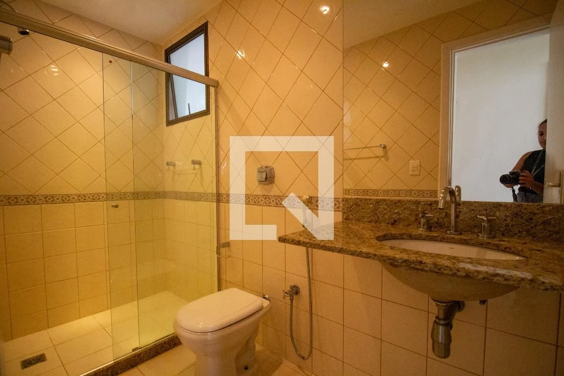 3-bedroom apartment with enclosed kitchen and private garden — photo 30