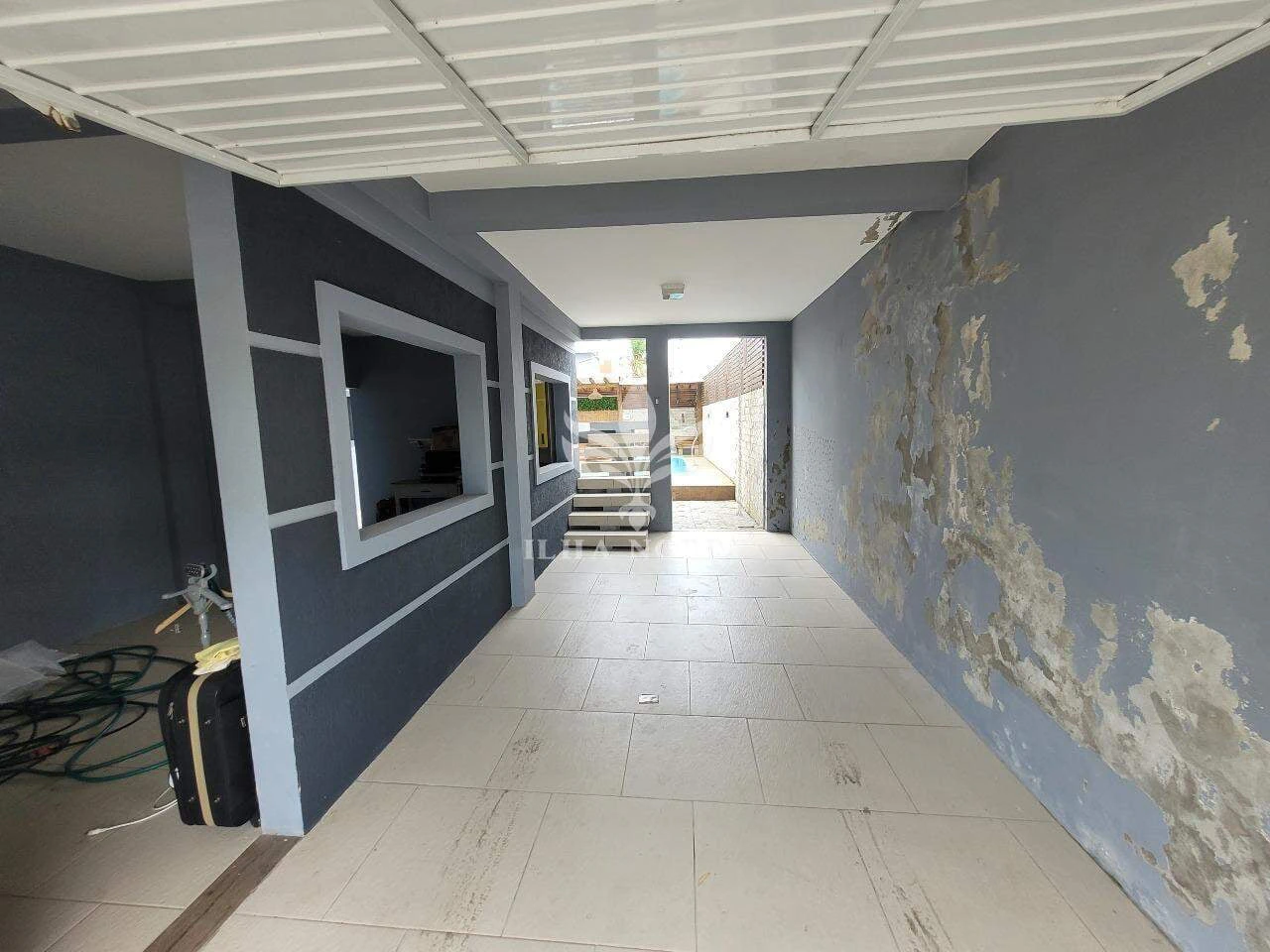 3-bedroom house with a grill on the balcony in Florianópolis — photo 29