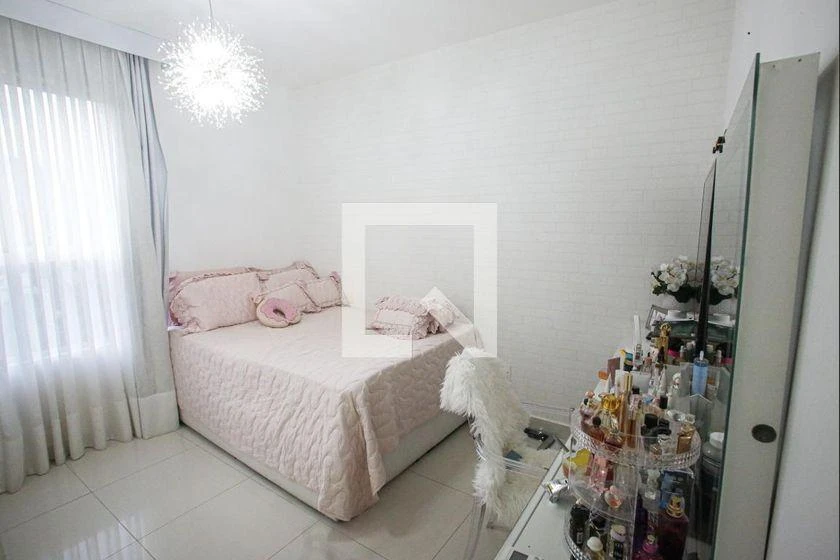 Furnished house with 4 bedrooms and 167 m² — photo 13