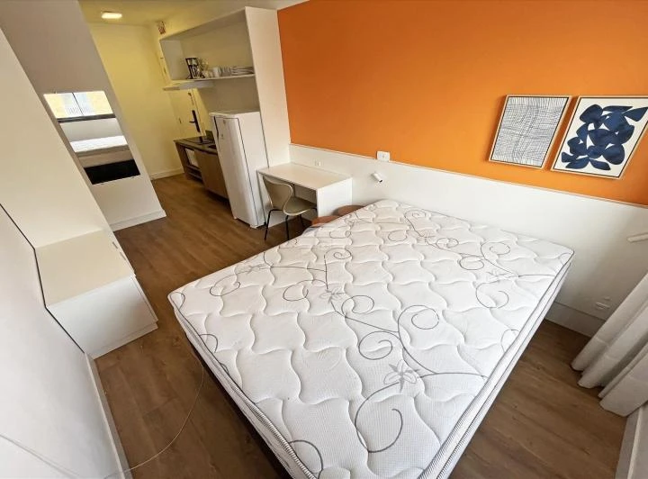 Apartamento mobiliado com cozinha compacta e 1 quarto — photo 8