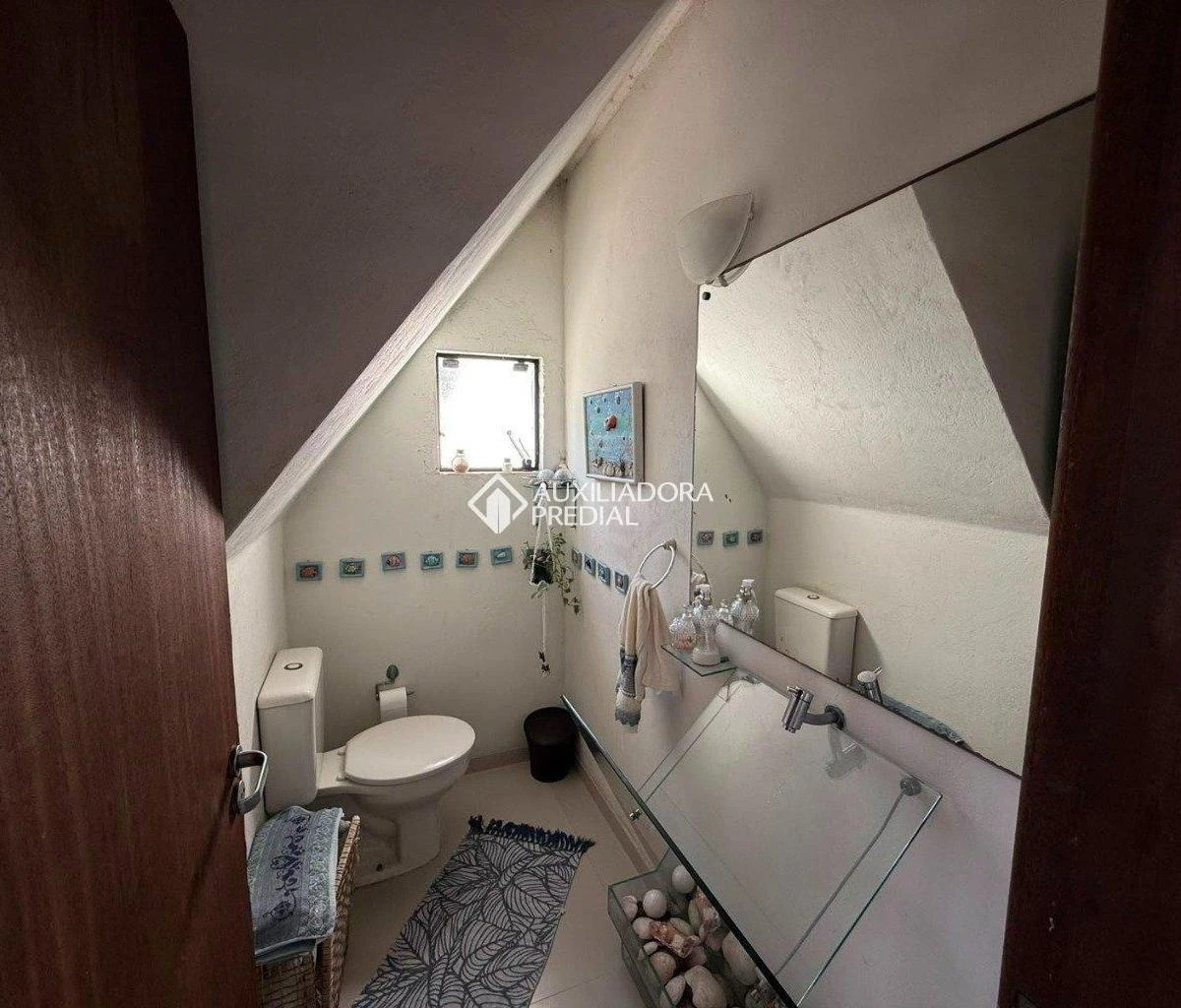 3-bedroom house with a grill on the balcony in Florianópolis — photo 11