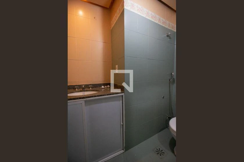 Apartamento sem mobília com 3 quartos e 5 banheiros — photo 52