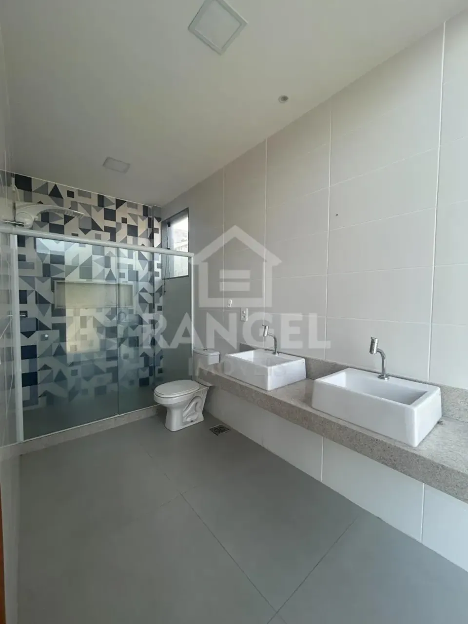 House with 3 bedrooms and 5 bathrooms, open-plan kitchen — photo 18