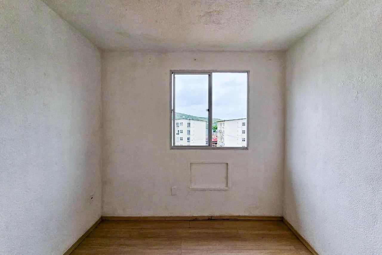2-bedroom apartment in a building with a pool — photo 17