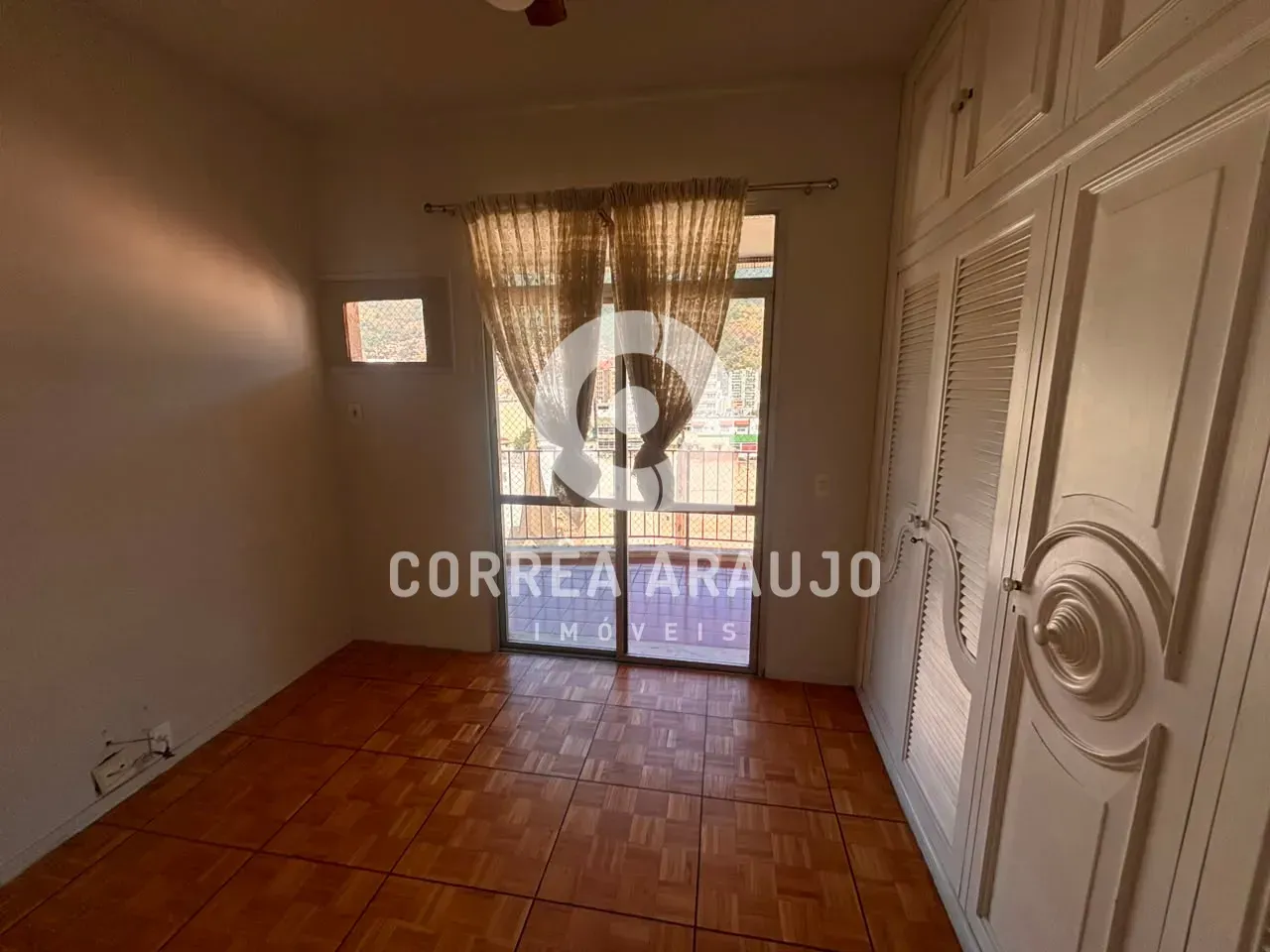 Apartamento de 160 m² com 3 quartos, 2 banheiros e varanda — photo 10