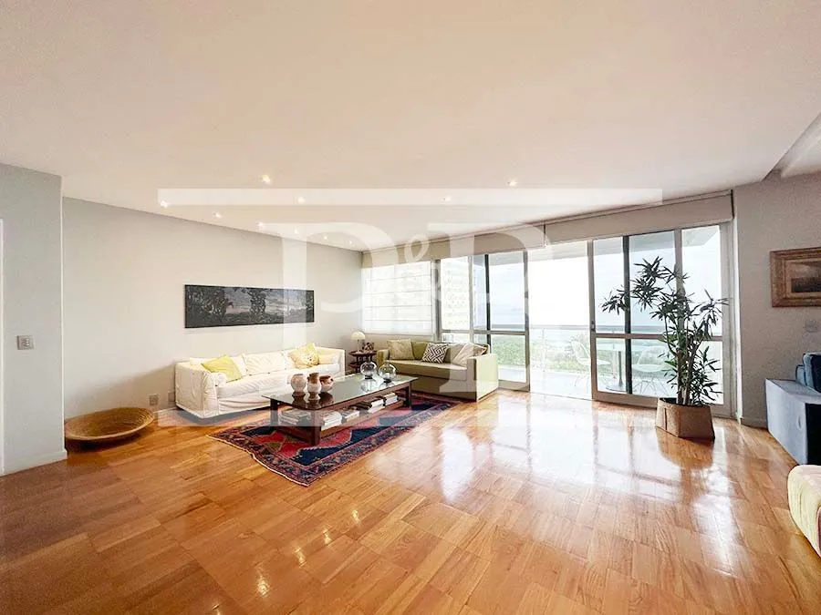 4-bedroom apartment with 200 m² and 2 parking spots — photo 3