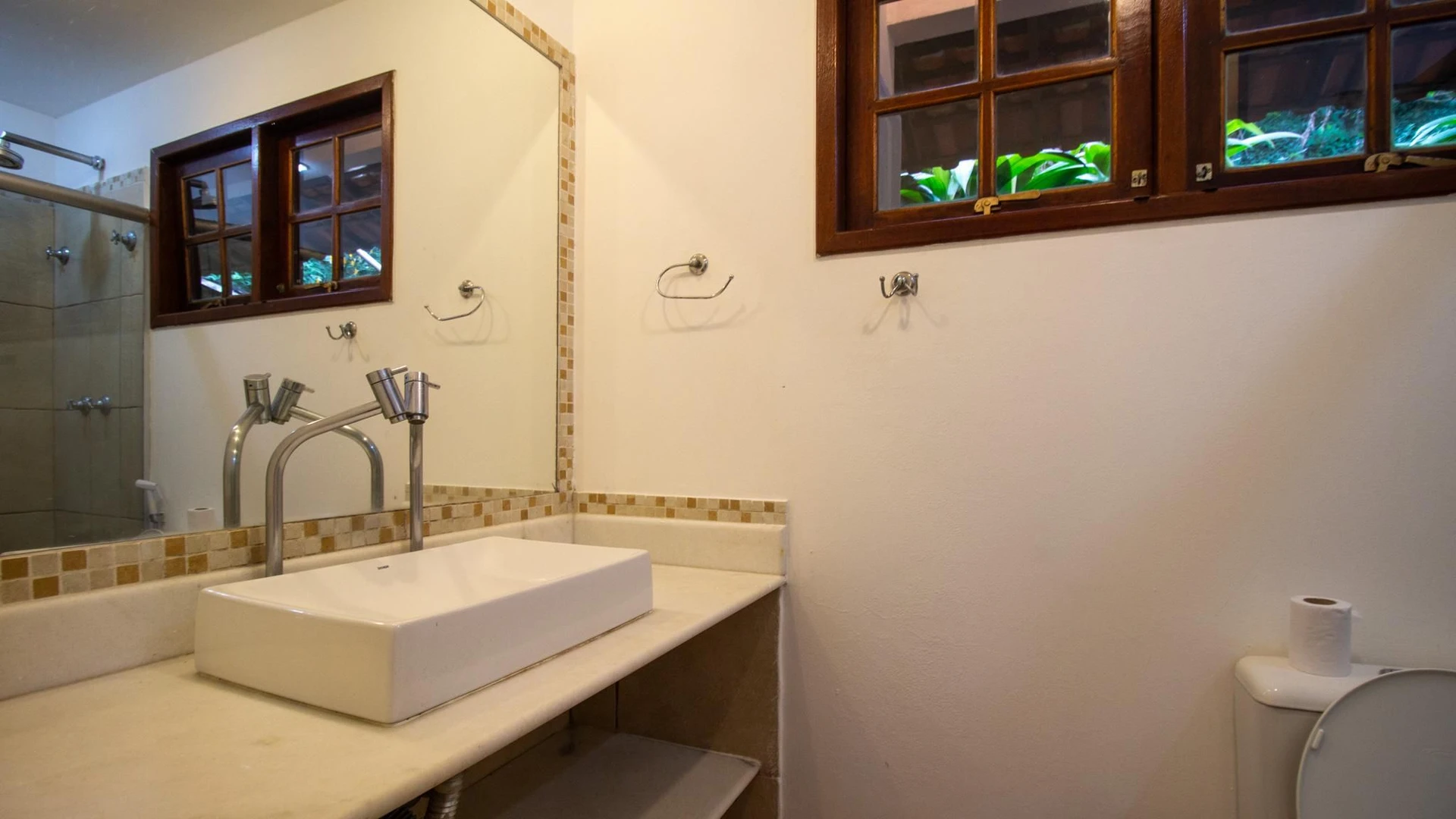 Casa com 4 quartos e 4 banheiros, com 3 vagas — photo 65