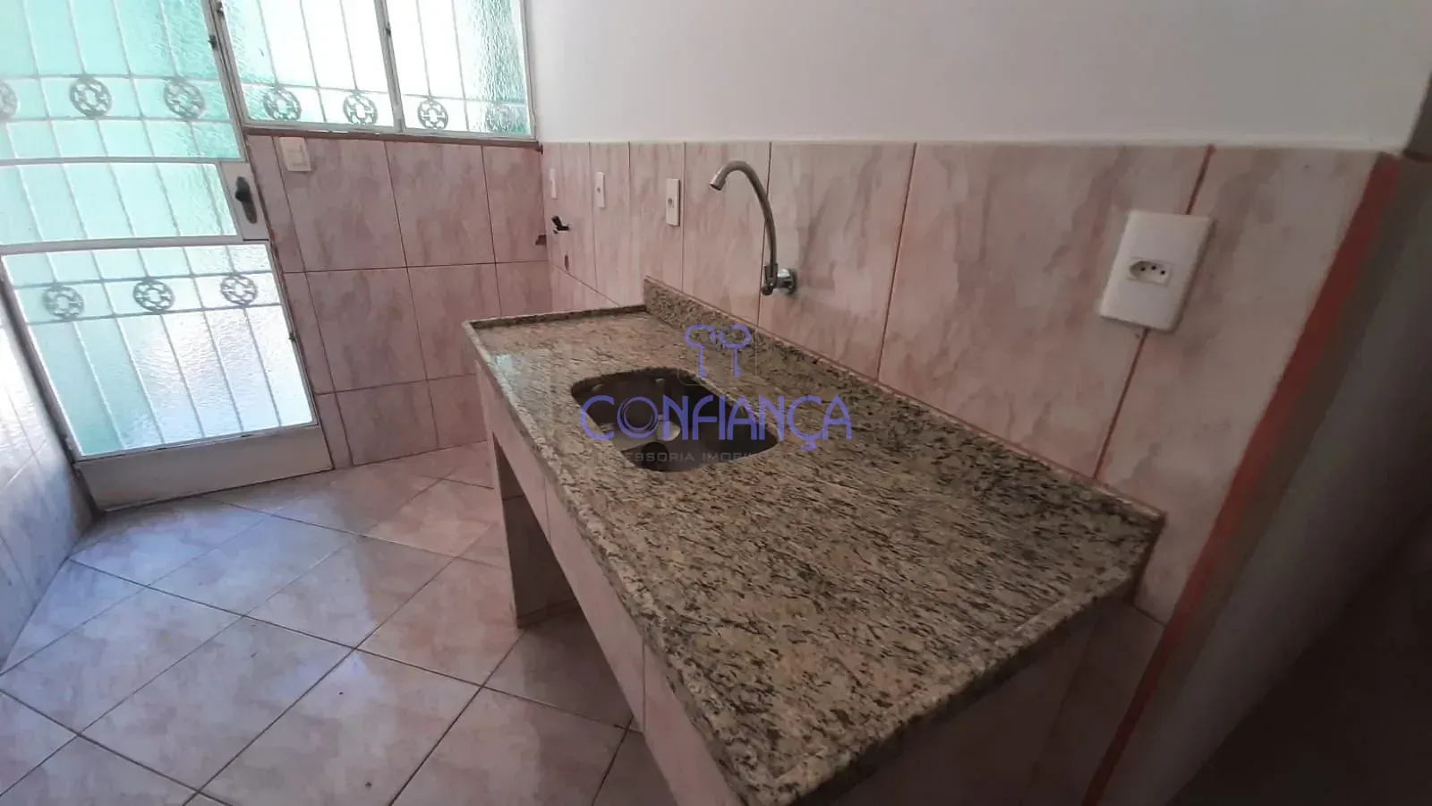 Casa para locação com 68 m², 1 quarto e varanda — photo 8