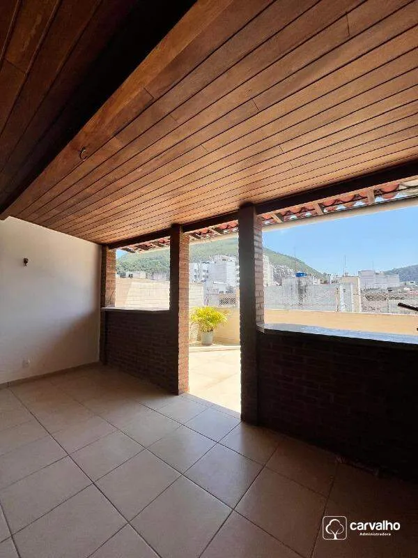 148 m² apartment with a bathtub and a water view — photo 16