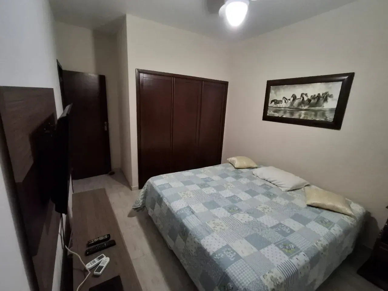 Furnished single-story house with 4 bedrooms and 3 baths — photo 6