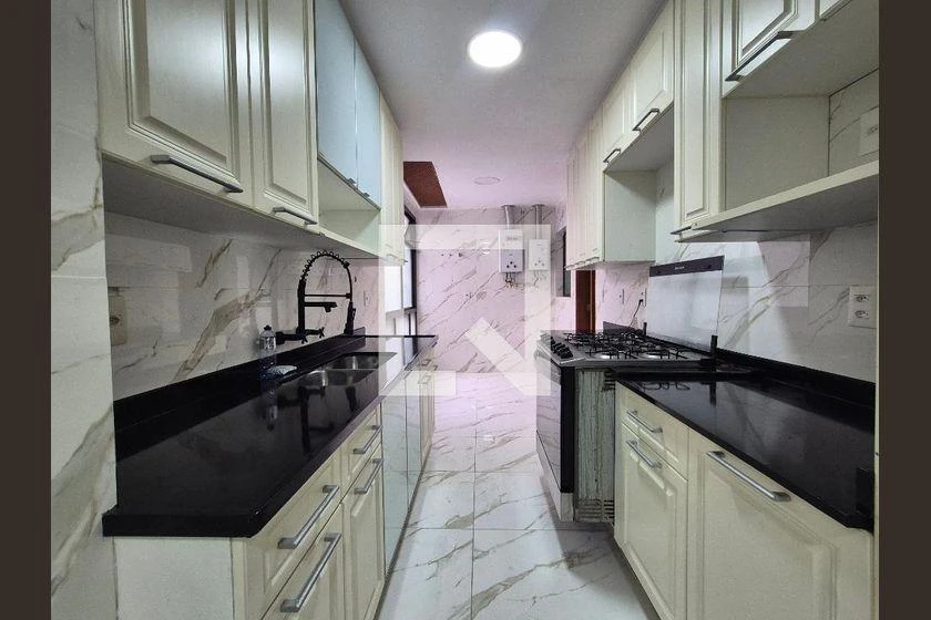 Rental apartment with 3 bedrooms and 208 m² — photo 28