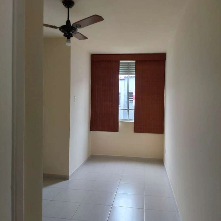 Unfurnished 1-bedroom apartment with 1 parking space