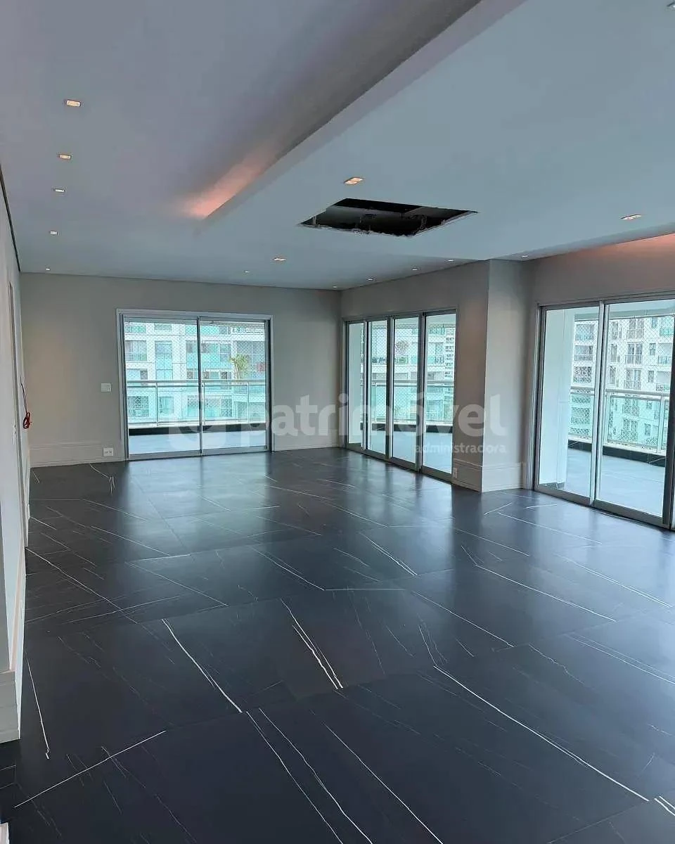 Apartamento com 4 quartos e cozinha integrada em 431 m² — photo 2