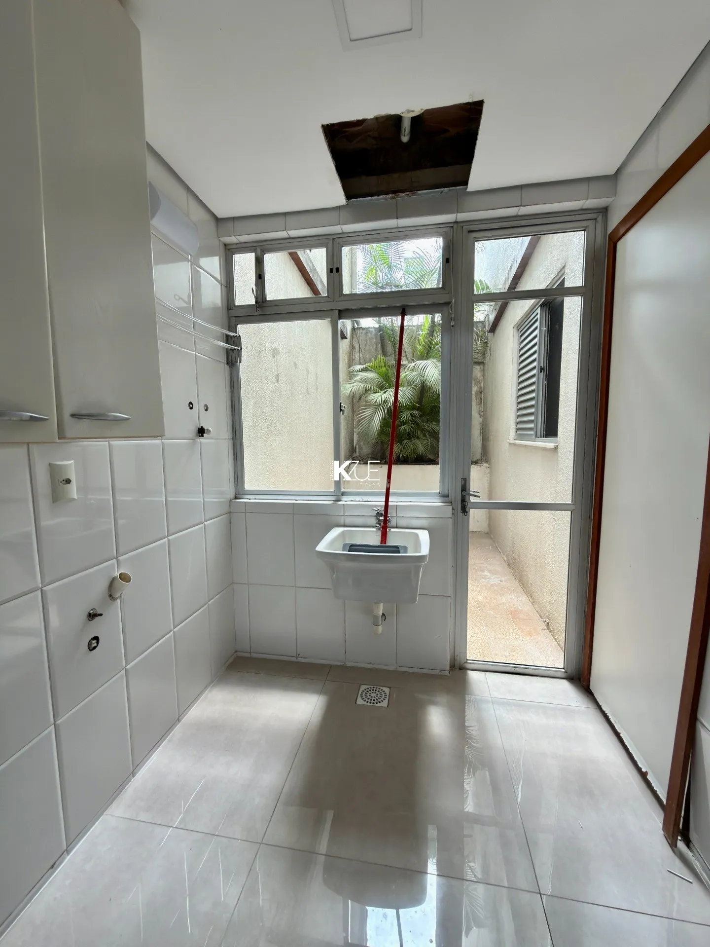 Furnished apartment with 4 bedrooms and 4 baths, 190 m² — photo 12