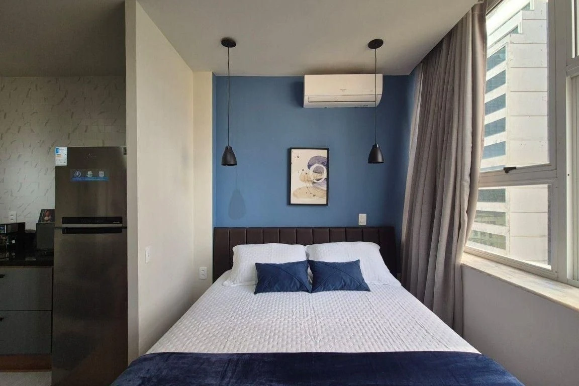 Furnished 1-bedroom apartment with open-plan kitchen — photo 5