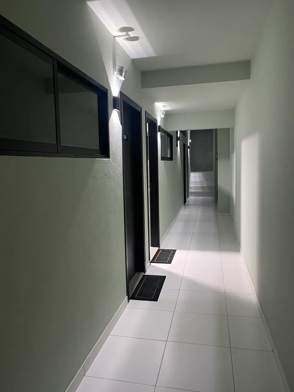 Furnished 1-bedroom apartment with a ready desk and parking — photo 12
