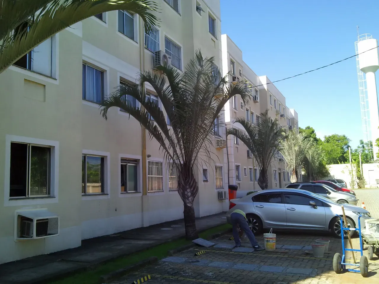 Unfurnished apartment with 2 bedrooms and 1 bathroom — photo 3