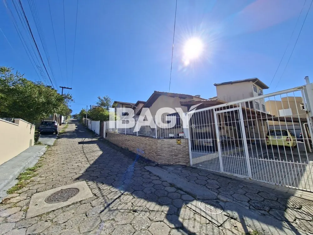 65 m² apartment with 3 bedrooms and private barbecue — photo 17