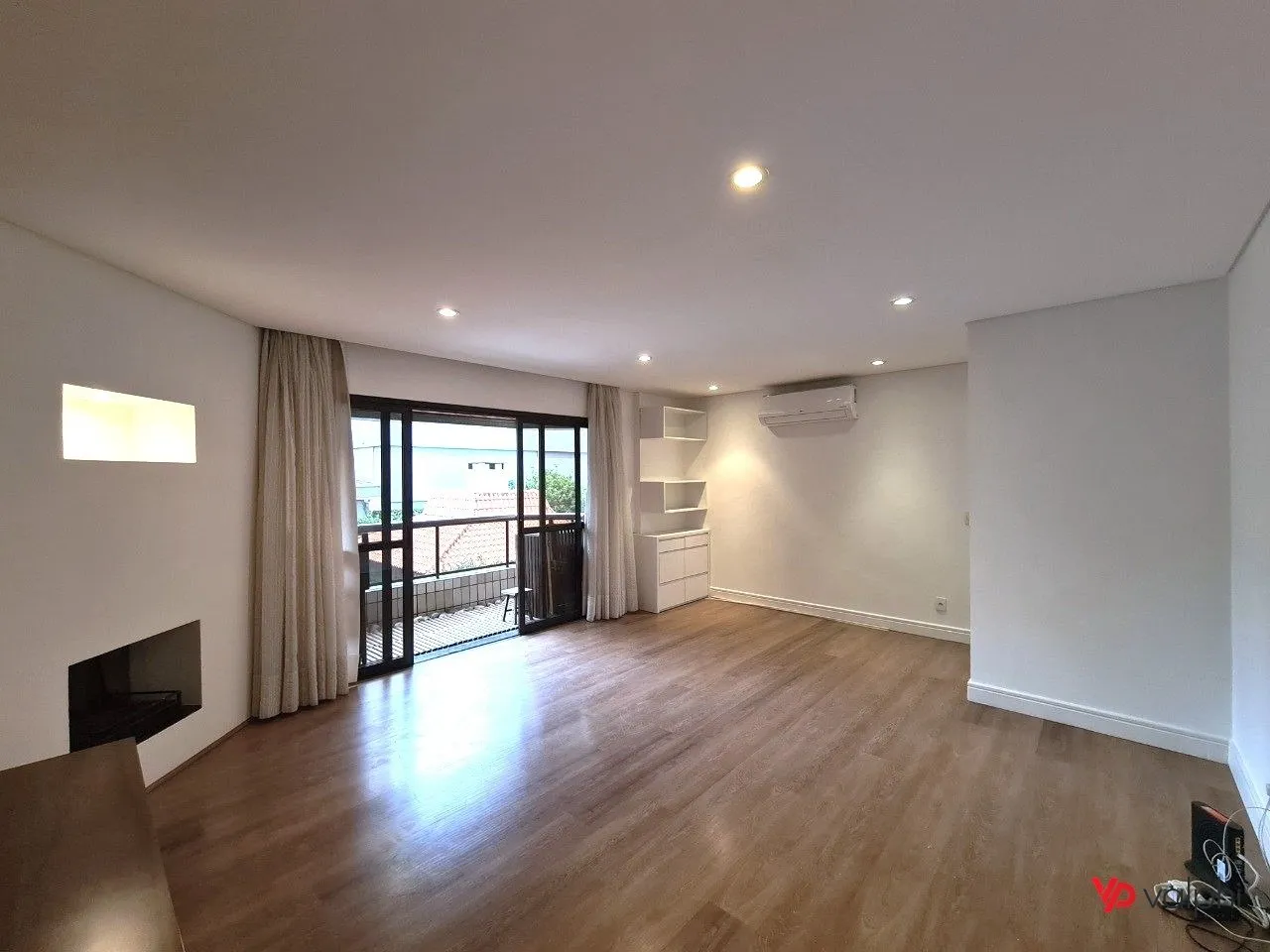 Квартира з 3 спальнями, 4 ванними та 2 паркомісцями — photo 3