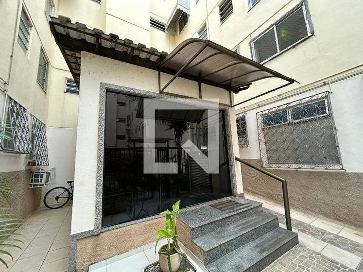 60 m² apartment with a washing machine and a home office — photo 32