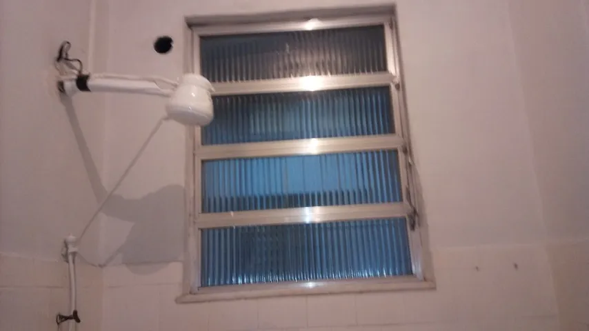 2-bedroom apartment with a separate kitchen and balcony — photo 13