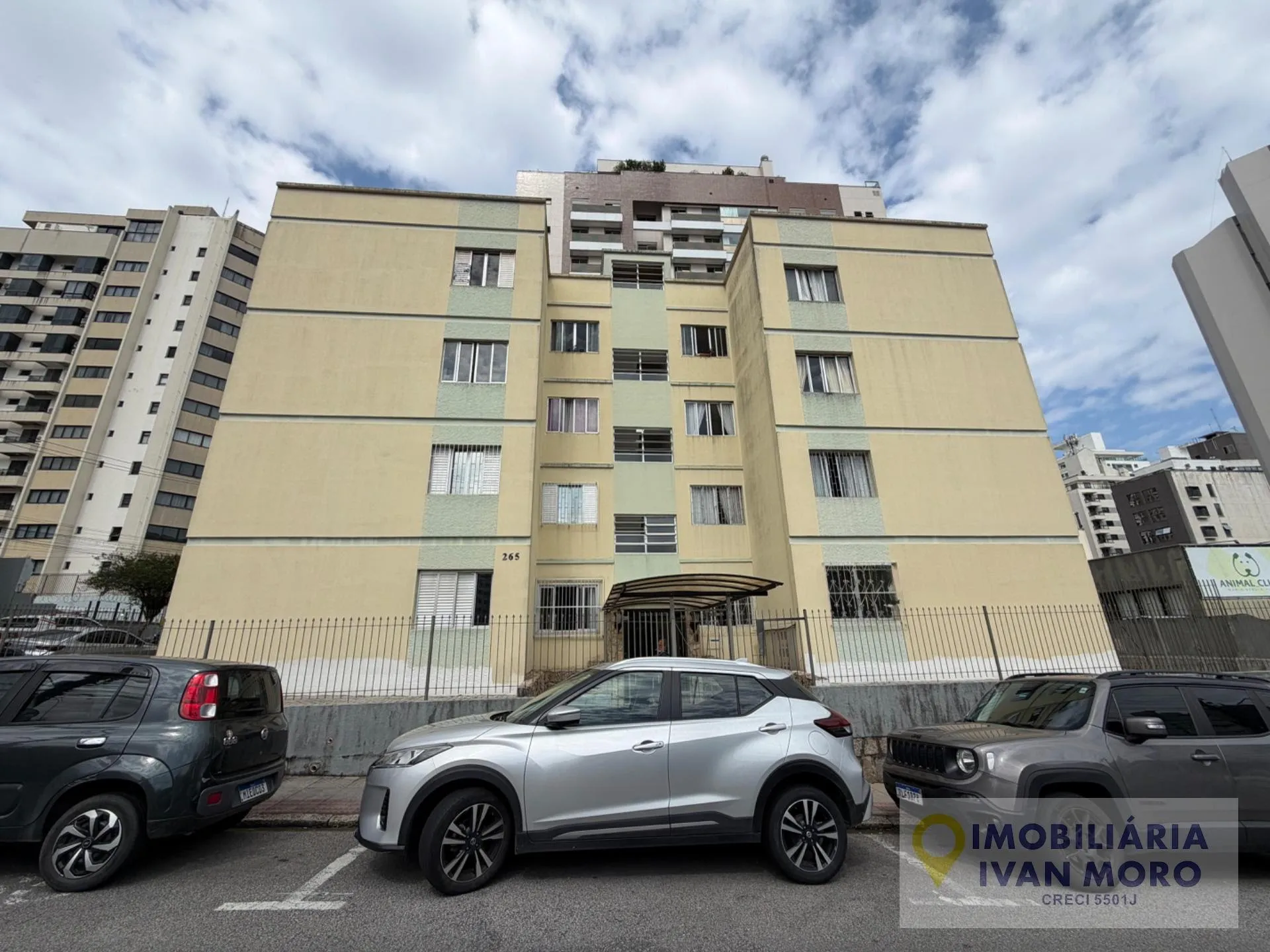 Квартира на 3-му поверсі з дерев'яною підлогою або ламінатом — photo 22