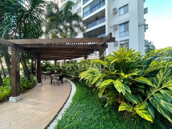 Apartment with 2 bedrooms, 1 bath, and a balcony — photo 32