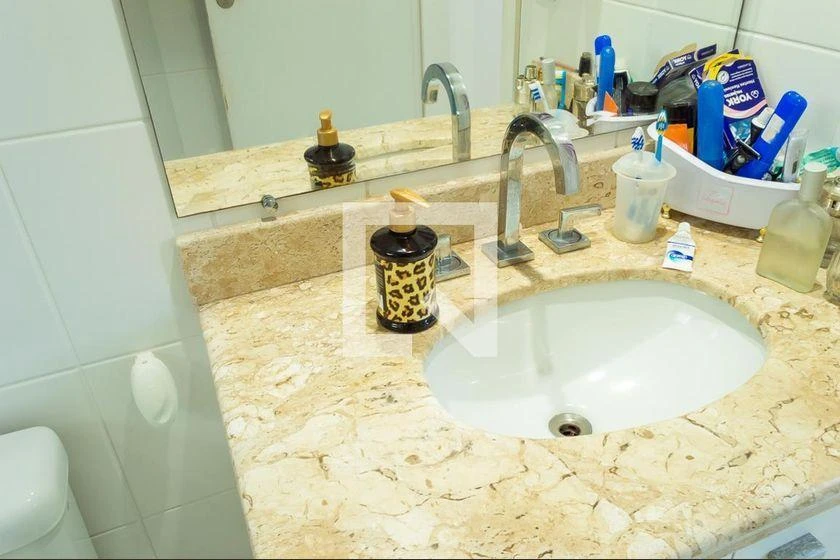 3 en-suite bedroom rental with 127 m² and 2 parking spots — photo 39