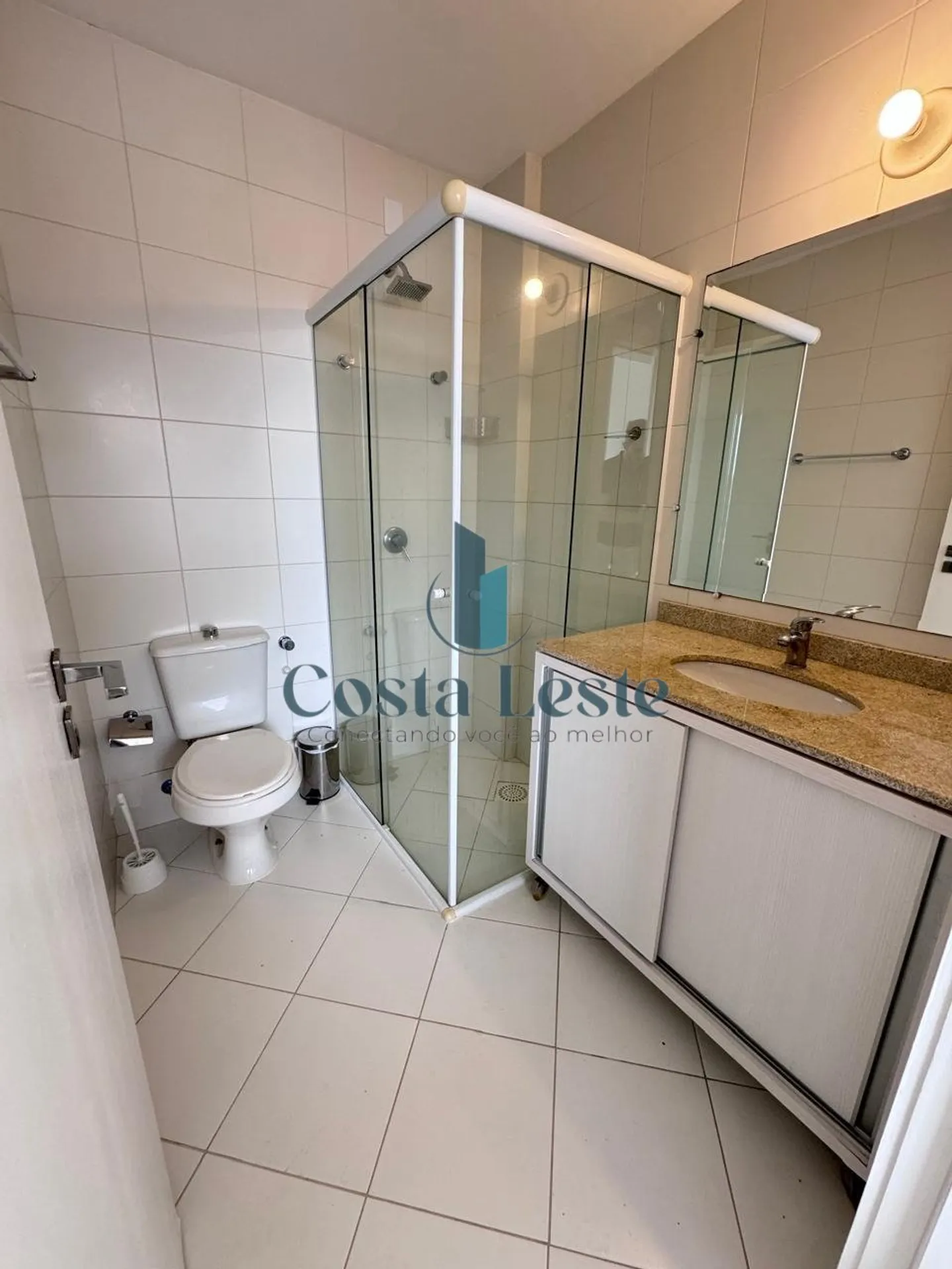 Apartamento mobiliado de 2 dormitórios com sacada — photo 6