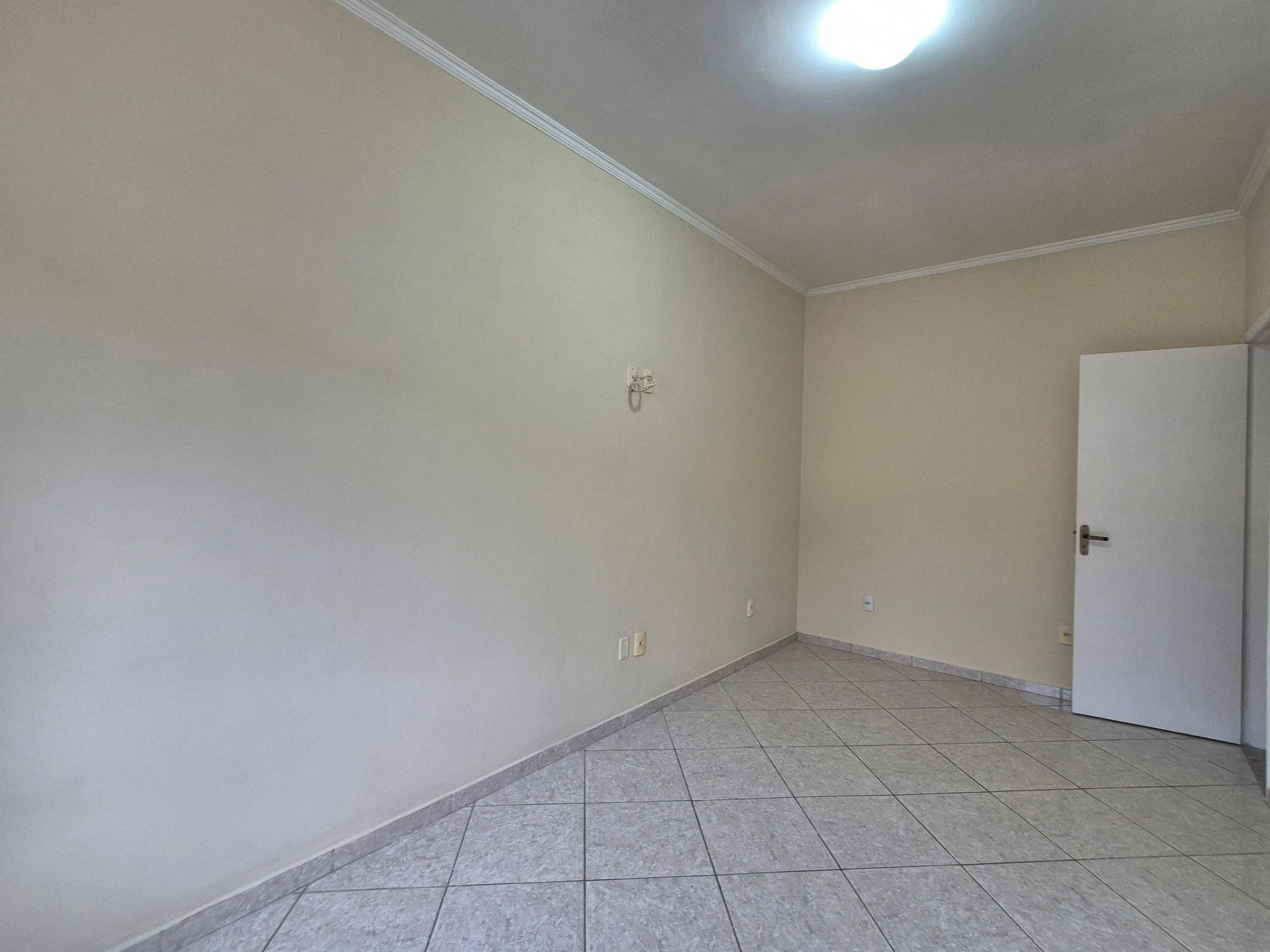 Будинок 180 м² з балконом із грилем та садом — photo 19