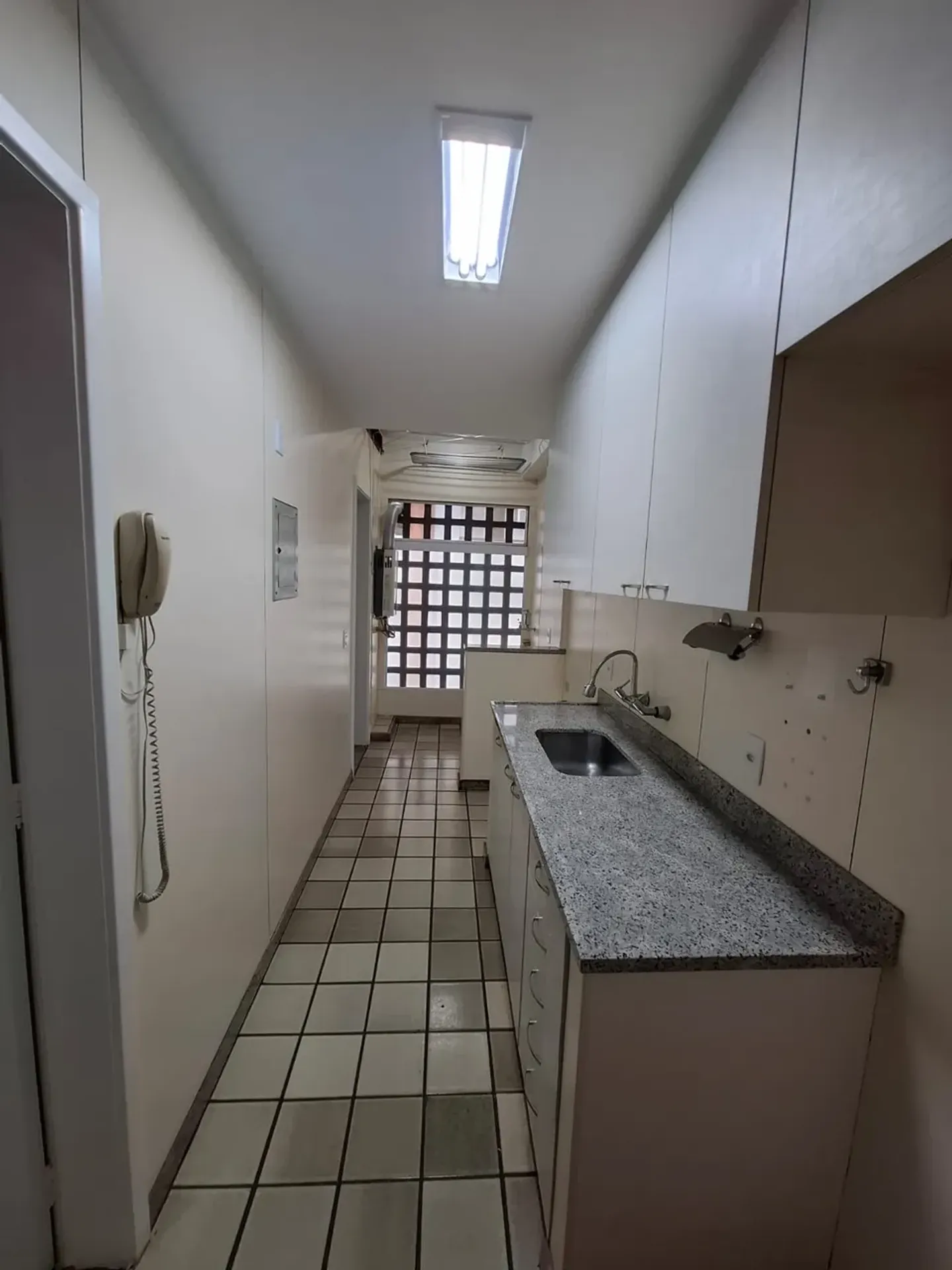 Apartment with 2 bedrooms, 3 bathrooms and a balcony — photo 20