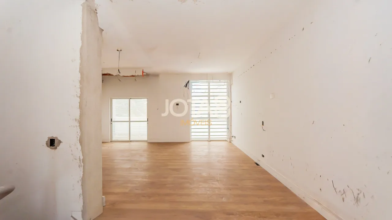 House with 2 bedrooms and a private BBQ area — photo 7