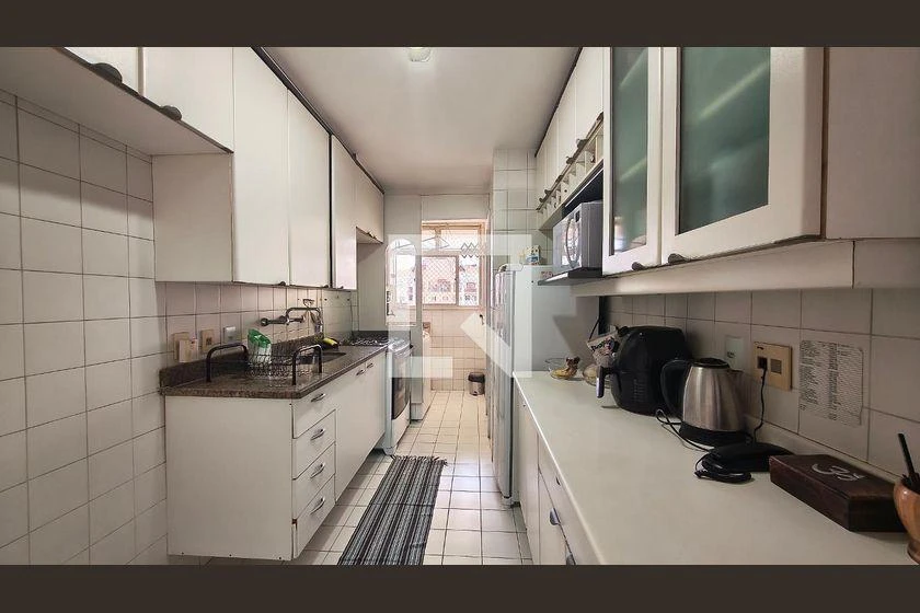 3-bedroom apartment in a building with a gym — photo 15