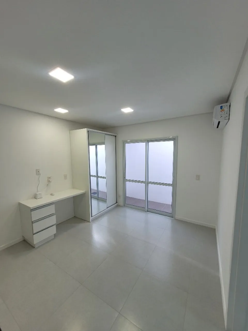 Studio, 24 m², with a home office