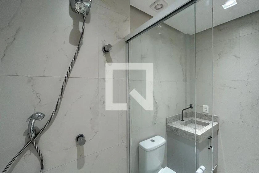 Furnished apartment, 64 m², with floor-to-ceiling windows — photo 31