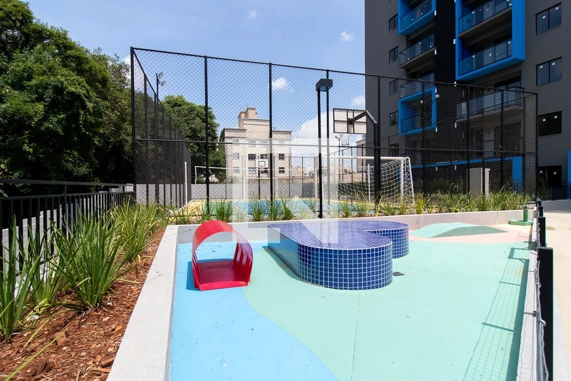 3-bedroom apartment with a park view in Curitiba — photo 44