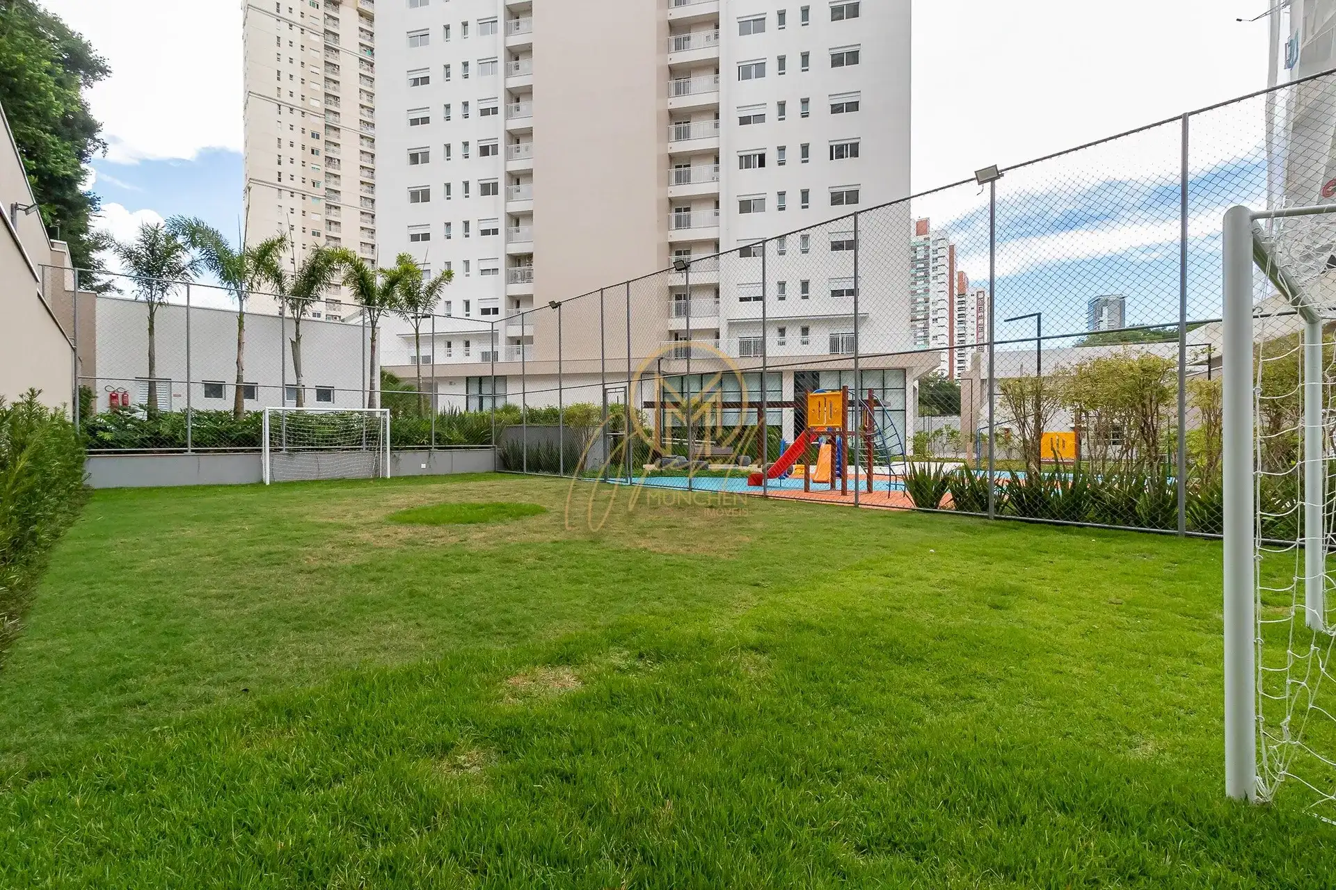 Furnished 462 m² apartment with 4 en-suite rooms — photo 139