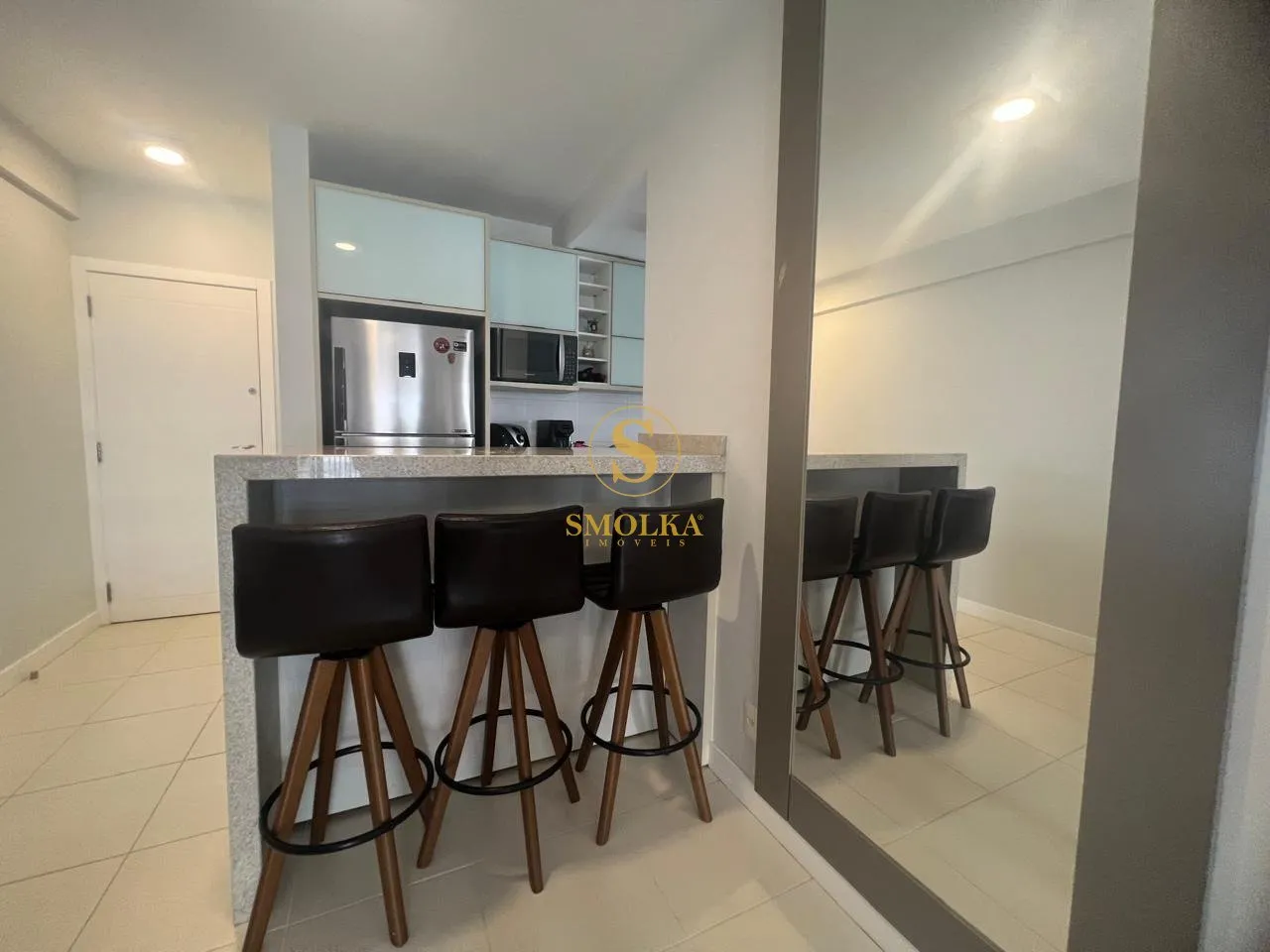 98 m² apartment with an open-plan kitchen and parking — photo 12
