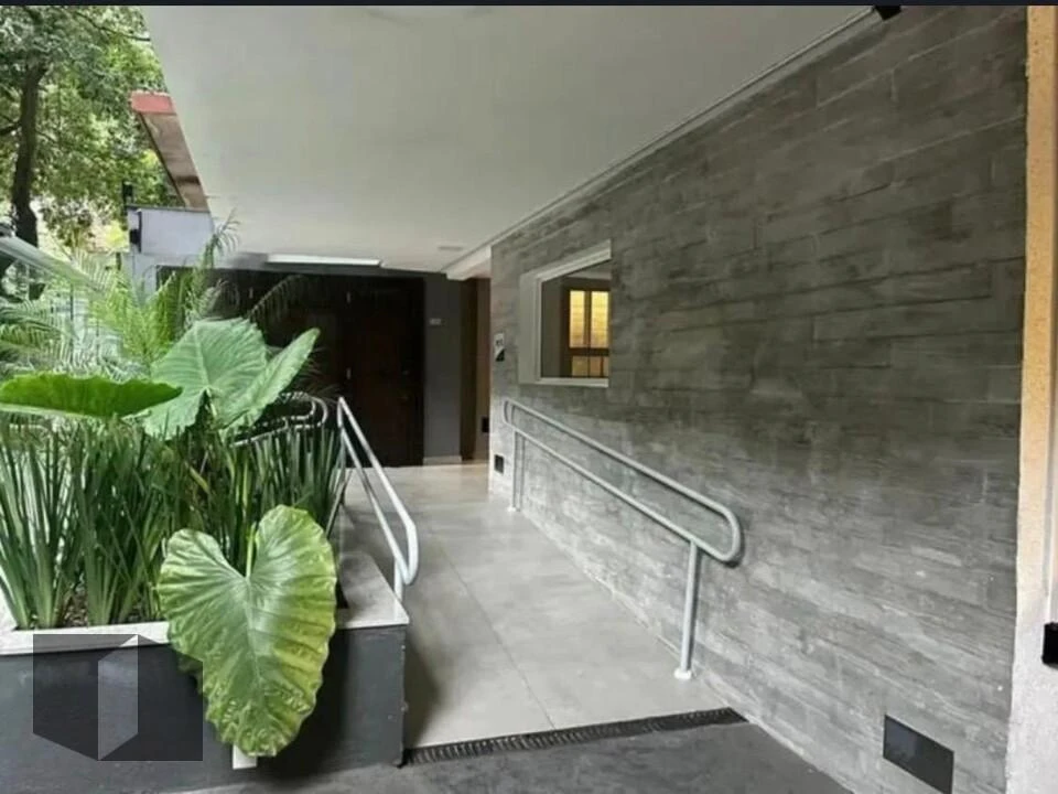 92 m² penthouse with a glassed balcony and 1 suite — photo 8