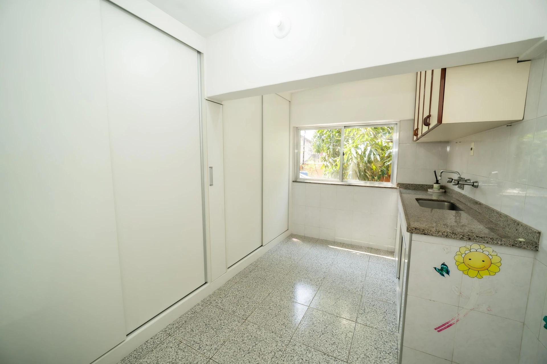 Furnished house, 449 m², with a jacuzzi — photo 32