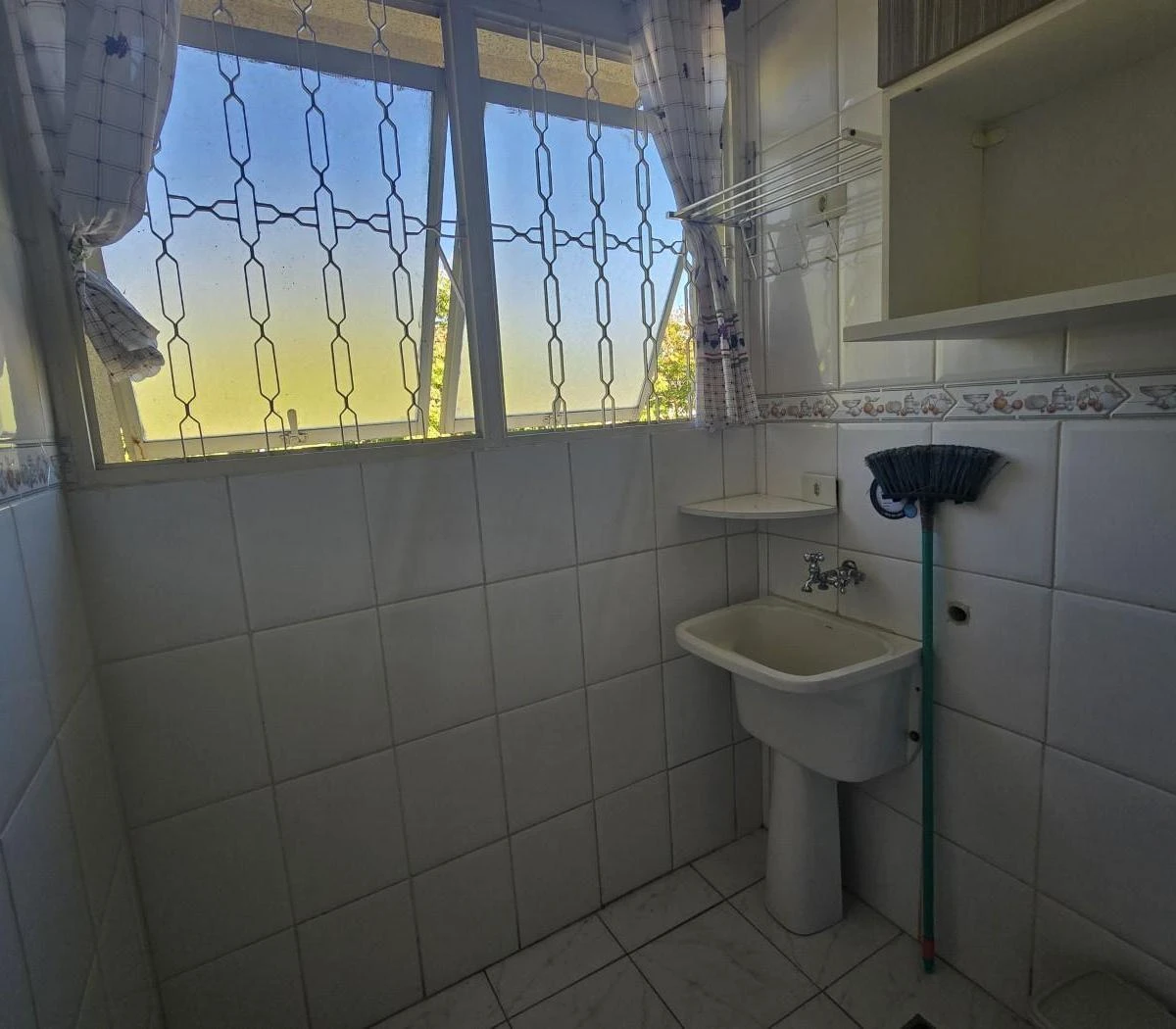 Дерев'яна підлога або ламінат та 3 спальні: квартира 67 м² — photo 5