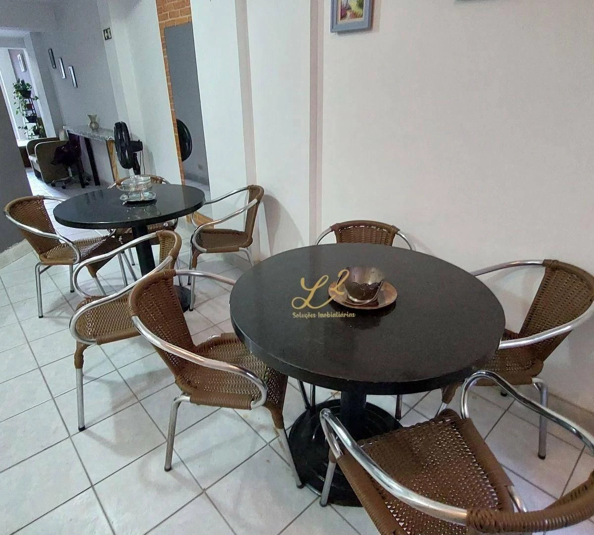 Мебльована квартира з 1 спальнею та балконом 33 м² — photo 32