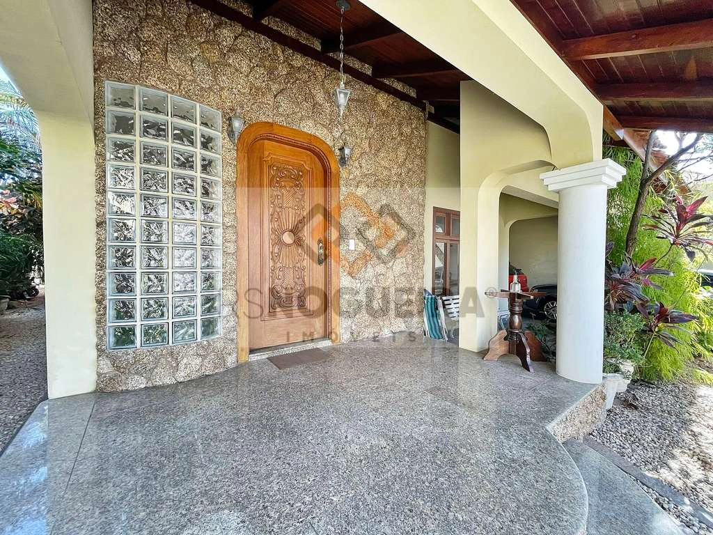 Casa sem mobília com 5 quartos e jardim privativo — photo 2
